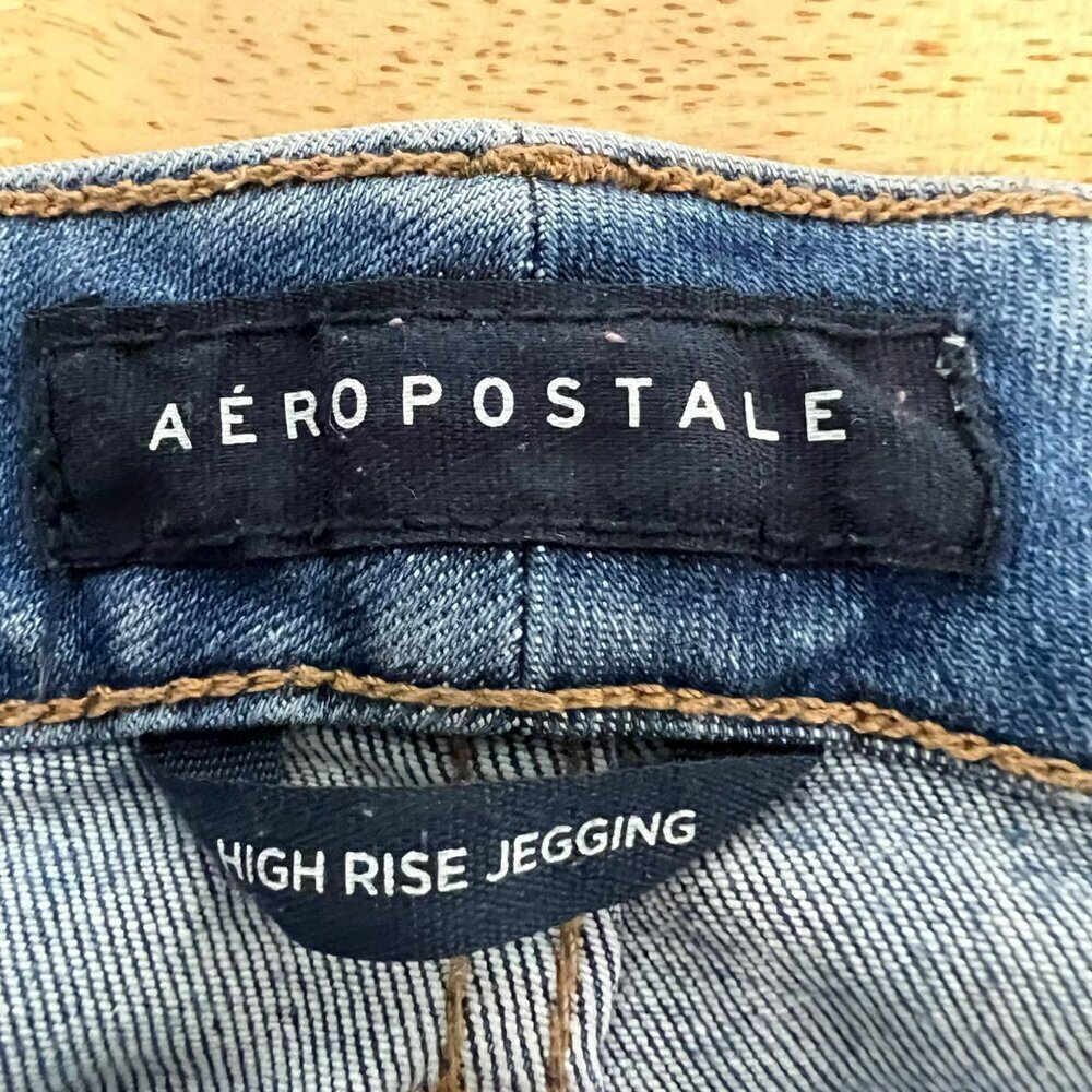 Aeropostale Womens Distressed Jeggings  Five Pocket Size 4 - Picture 8 of 9